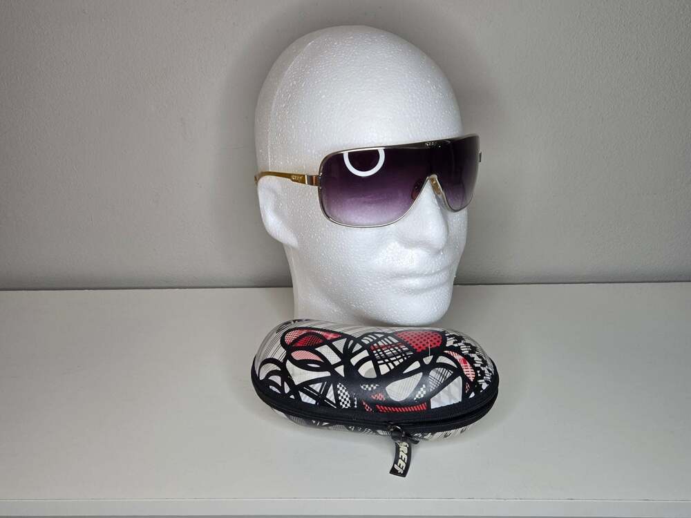 Reef Metal Aviator Shield Sunglasses with Gradient Lenses & Graphic Zipper Case
